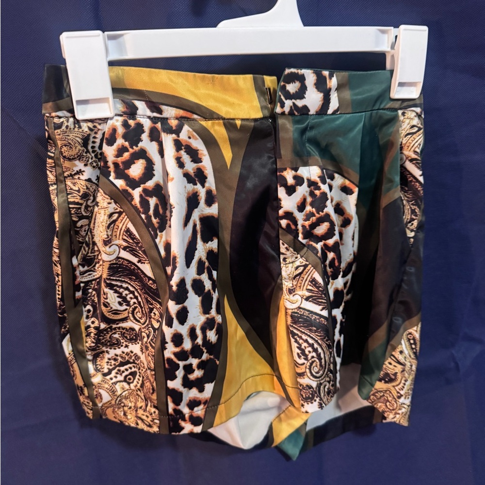 Akira Multicolor Shorts
